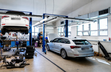 Vaše auto může mít skrytou závadu, aniž o tom víte. Výrobce ji musí opravit zdarma